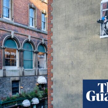 Banksy’s Well Hung Lover to be sold with Bristol building it is painted on