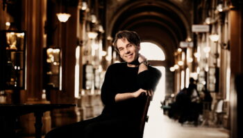 Benjamin Bernheim à l’Opéra Garnier : le « ténor des JO » revient à Paris