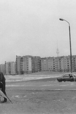 Berlin in den 90er-Jahren: Spielplatz und Brachland