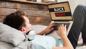 Black Friday 2024 en Amazon: las mejores ofertas en tecnología, en directo: los Apple AirPods Pro 2 más baratos que nunca, la PS5 con descuento, un pen drive Kingston que arrasa en ventas...