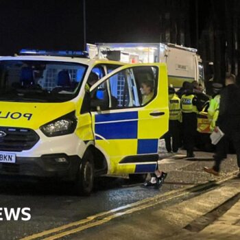 Bomb disposal unit at bus station after 'alert'