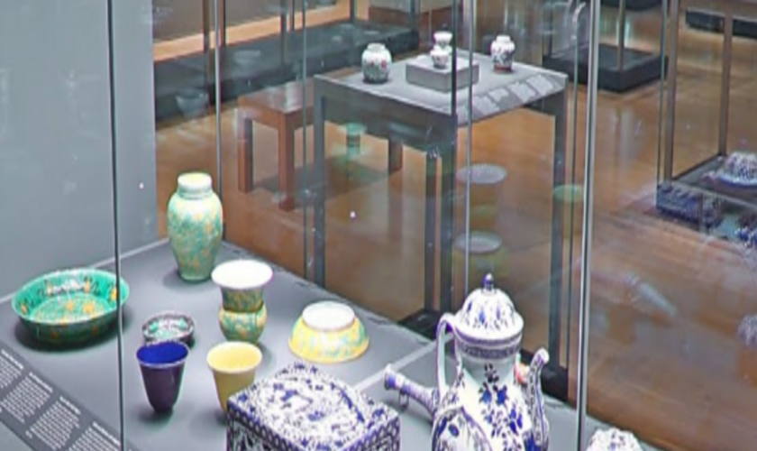 British Museum given £1bn of Chinese ceramics