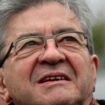 «C’est ça la solution» : en cas de censure, Mélenchon exhorte Macron à démissionner s’il refuse de nommer Castets à Matignon