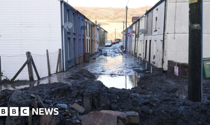 Collapsed coal tip led to 'frightening' landslip