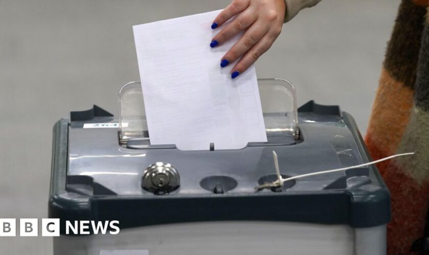 Counting set to get under way in Irish election