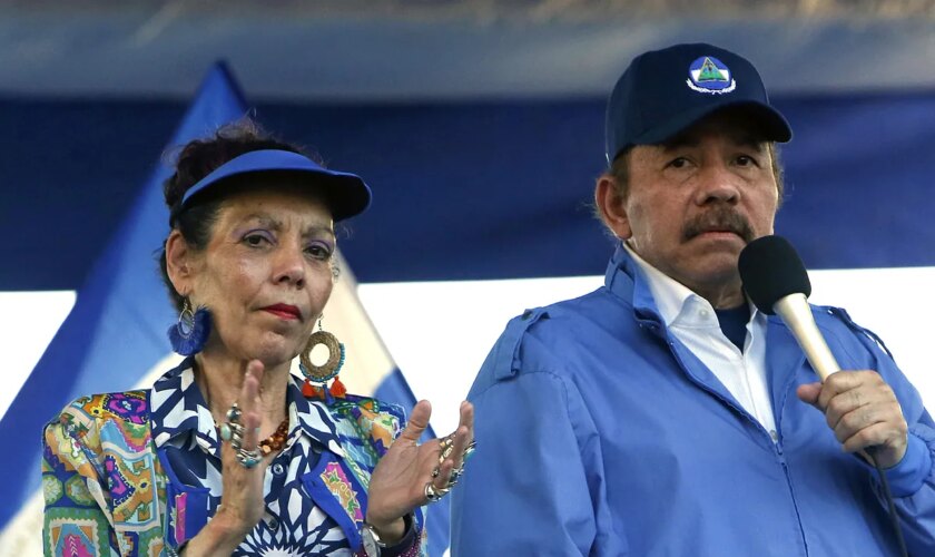 Daniel Ortega cambia la Constitución para imponer su dinastía familiar en Nicaragua