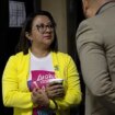 Dejan en libertad a la directora del Instituto de la Víctima de Guatemala, Ligia Hernández, tras aceptar la comisión de dos delitos