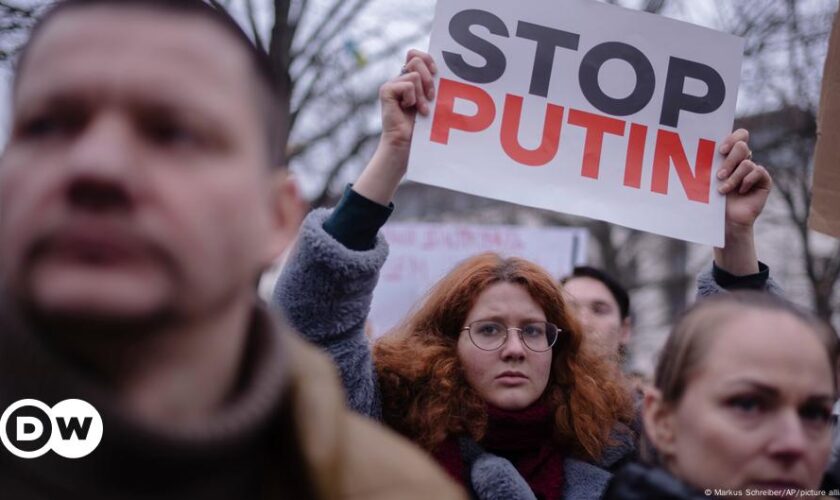 Demo gegen Putin: Russlands Opposition geeint in Berlin