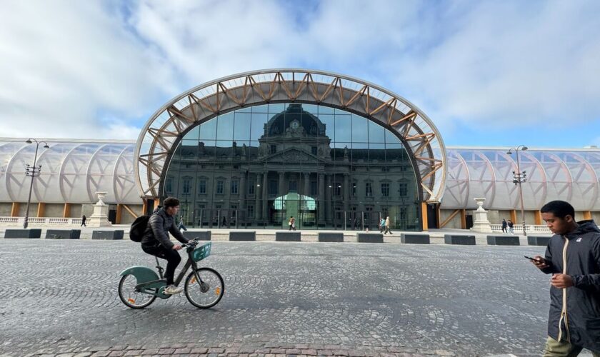 Démontage tardif, Saint-Denis intéressé… À Paris, l’avenir encore flou du Grand Palais éphémère