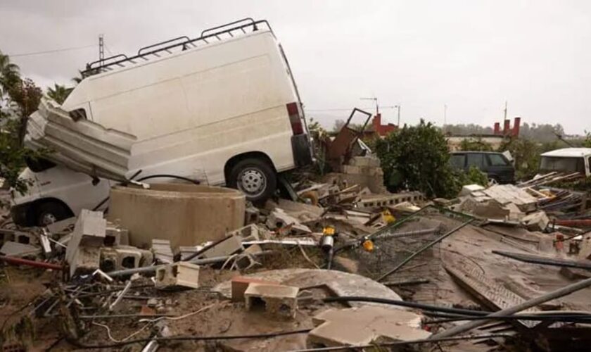 Desalojadas a 3.000 personas en Málaga de 1.000 viviendas por la alerta roja por lluvias