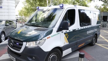 Detienen a un joven de 17 años tras matar a cuchilladas a una menor de 15 en Orihuela (Alicante)