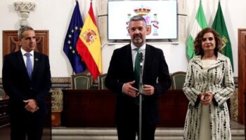 El alcalde de Rota se desmarca de Ruiz Boix y lidera la corriente de apoyo a Espadas en el PSOE de Cádiz