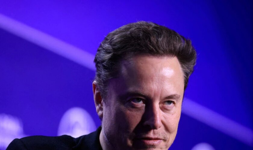 Elon Musk denuncia que la policía británica «ha visitado» a cientos de ciudadanos por sus publicaciones en X