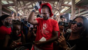 En Martinique, trois membres du collectif de lutte contre la vie chère interpellés