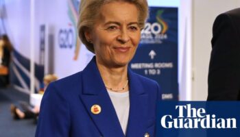 European parliament reaches deal on approving von der Leyen’s top team