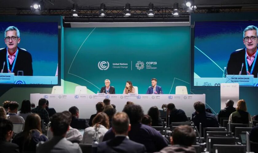 Expertos piden que la Cumbre del Clima movilice un billón de dólares por año en 2030 para países en desarrollo