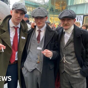 Flat caps galore at Tommy Shelby lookalike contest