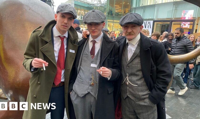 Flat caps galore at Tommy Shelby lookalike contest