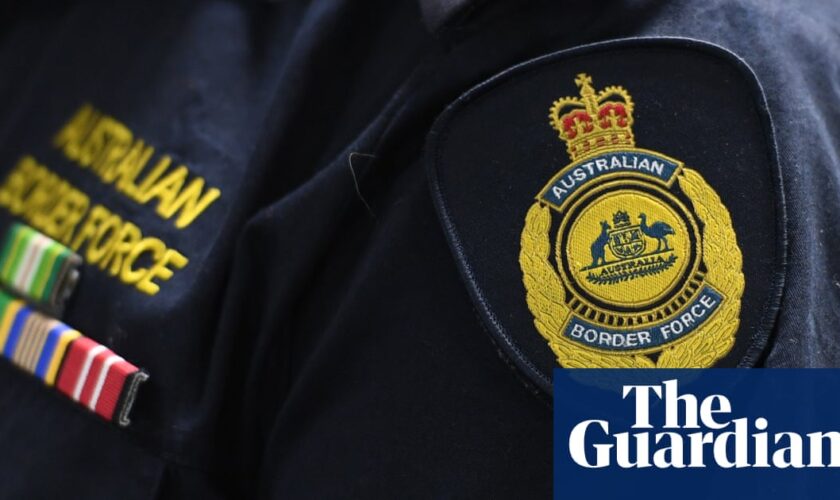 Four foreign nationals removed from Australia after reportedly being found on remote NT island