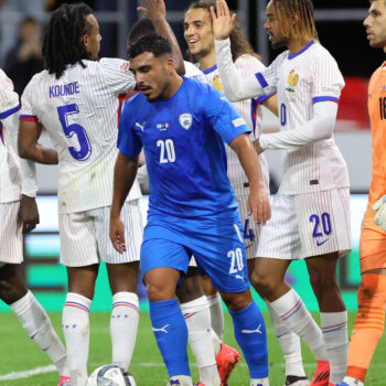 France-Israël : Louis Boyard demande d’annuler le match, Bruno Retailleau évoque seulement une jauge en baisse