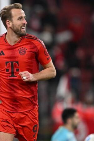 Fußball-Bundesliga: FC Bayern souverän, Bayer 04 mit Problemen