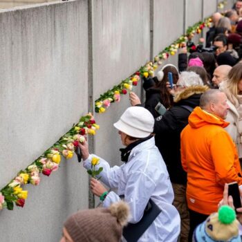 Germany commemorates 35 years since fall of Berlin Wall