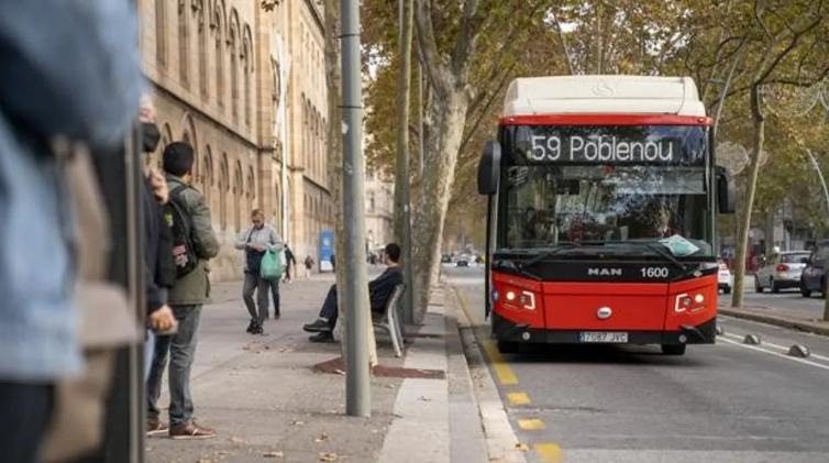 Huelga autobuses en Barcelona: servicios mínimos, líneas afectadas, días y horarios del parón