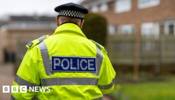 Hundreds of police officers sacked for bad behaviour