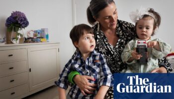 IVF clinics brace for Christmas rush after sudden rebate change in NSW