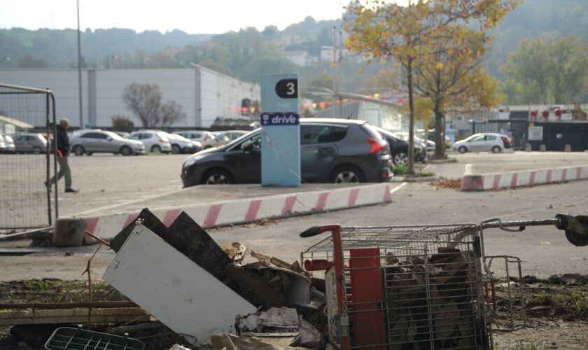 Inondations à Givors : un mois après, les clients pressés de revenir faire leur course « comme avant »