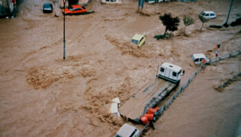 Inondations : comment Nîmes, sinistrée en 1988, est devenue une référence contre les intempéries