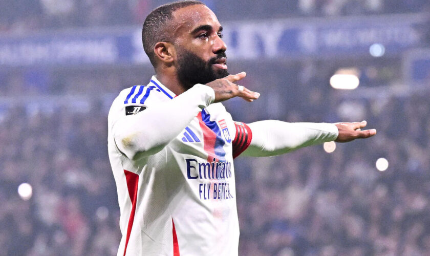 « J’ai dit non au PSG » : Alexandre Lacazette explique pourquoi il n’a jamais signé dans la capitale