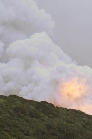 Japan aborts Epsilon S rocket test after fire