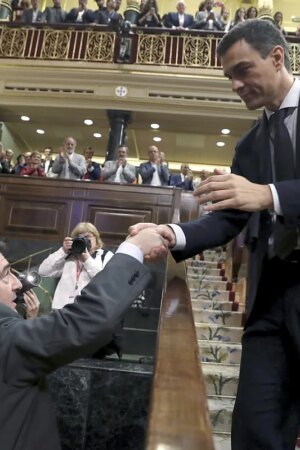 Junts y PNV rechazan la moción de censura contra Sánchez que propone el PP pero seguirán la trama "vigilantes"