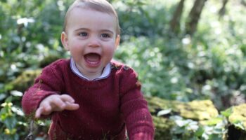 Kate Middleton partage trois photos du prince Louis pour son anniversaire