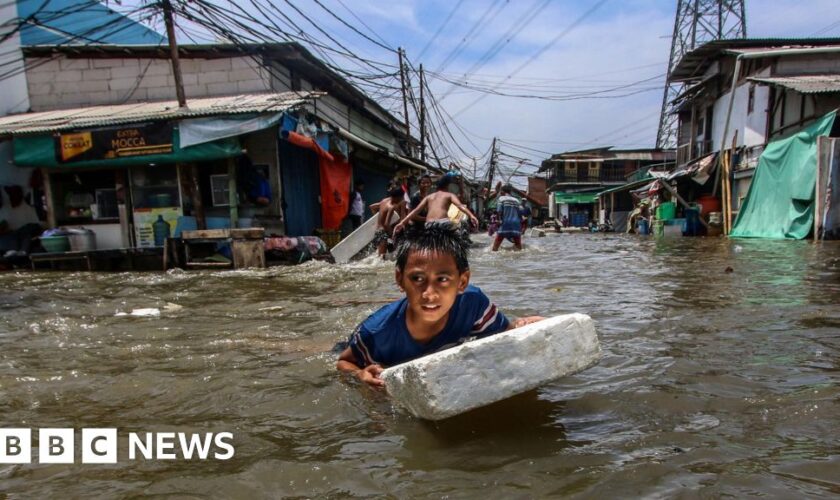 Landmark $300bn for poorer nations in COP29 climate deal