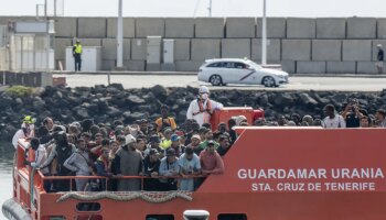 Las llegadas irregulares a Canarias caen un 41% en octubre, a pesar del trágico puente de Todos Lo Santos