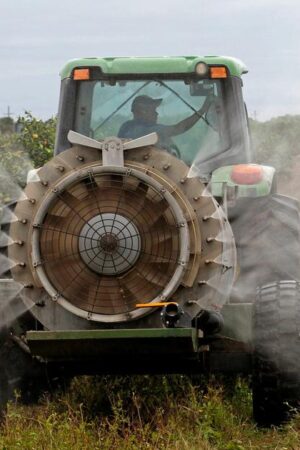 Les pesticides autorisés en Europe devraient «l’être également en France», insiste la ministre de l’Agriculture