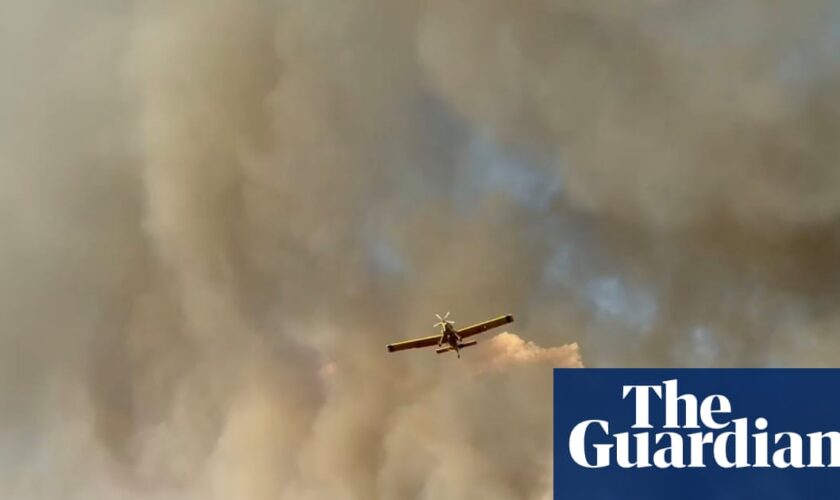 Lightning fire risk high on NSW-Queensland border as thunderstorms develop in heatwave