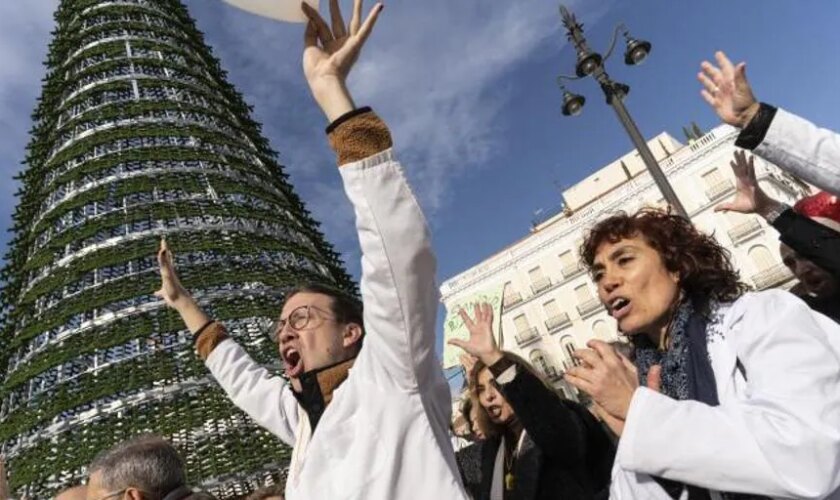 Los sindicatos de médicos demandan a la Consejería y le reclaman 5 millones de euros