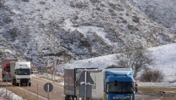 Los transportistas piden al Ministerio acelerar las obras del desvío en la autopista a Asturias