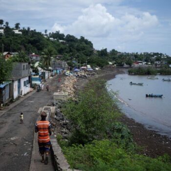 Mayotte : la moitié de l’île privée d’eau courante après un « incident » dans une usine de potabilisation