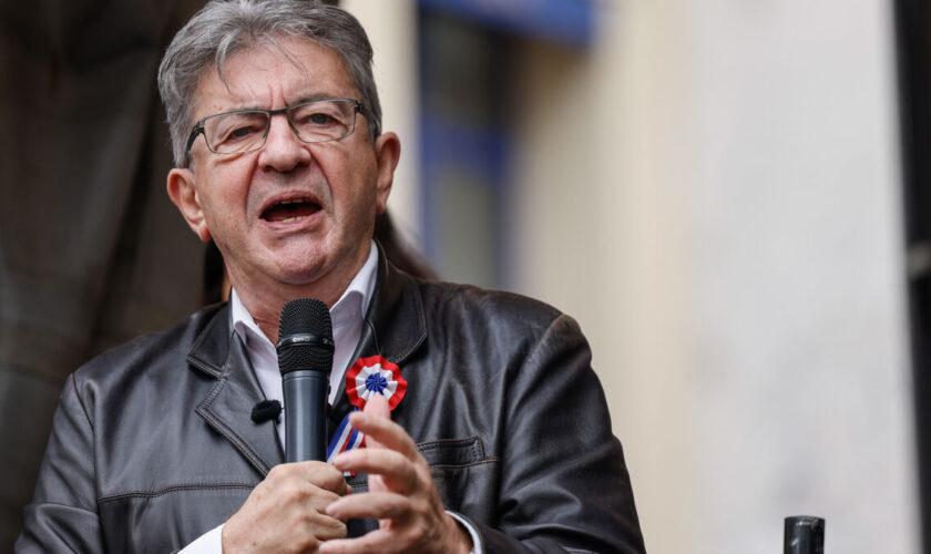 Mélenchon propose « une candidature commune » en cas de présidentielle anticipée