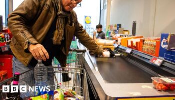 Men buy more from Lidl middle aisle, says boss