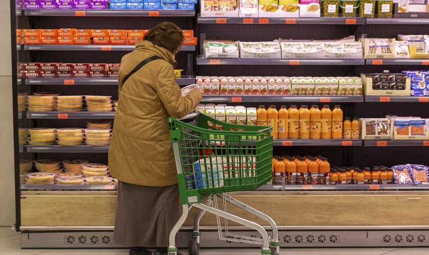 Mercadona, Lidl, Alcampo...¿qué supermercados abren en España este 1 de noviembre, día de Todos los Santos?