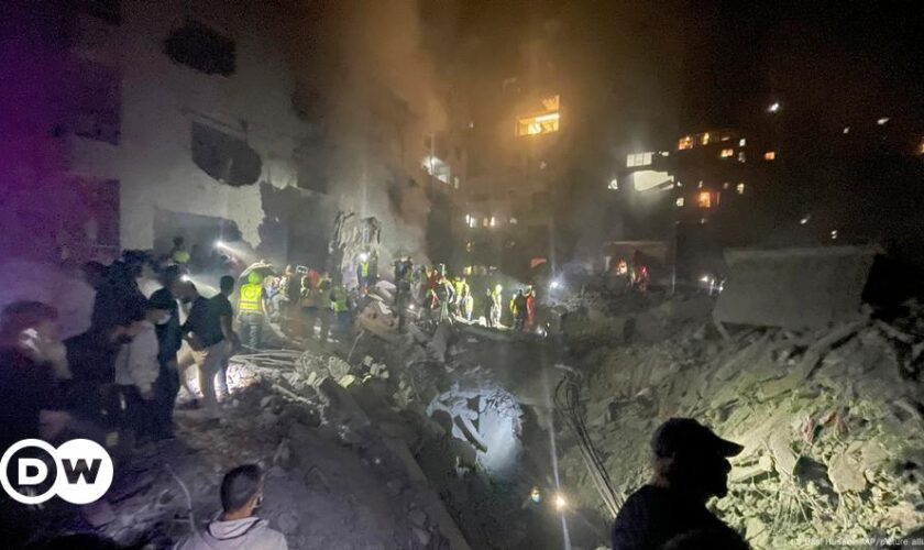 Middle East updates: Israeli airstrike kills at least 4 in central Beirut