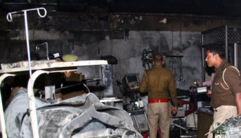 Mueren diez bebés en el incendio en la unidad de neonatos de un hospital de la India