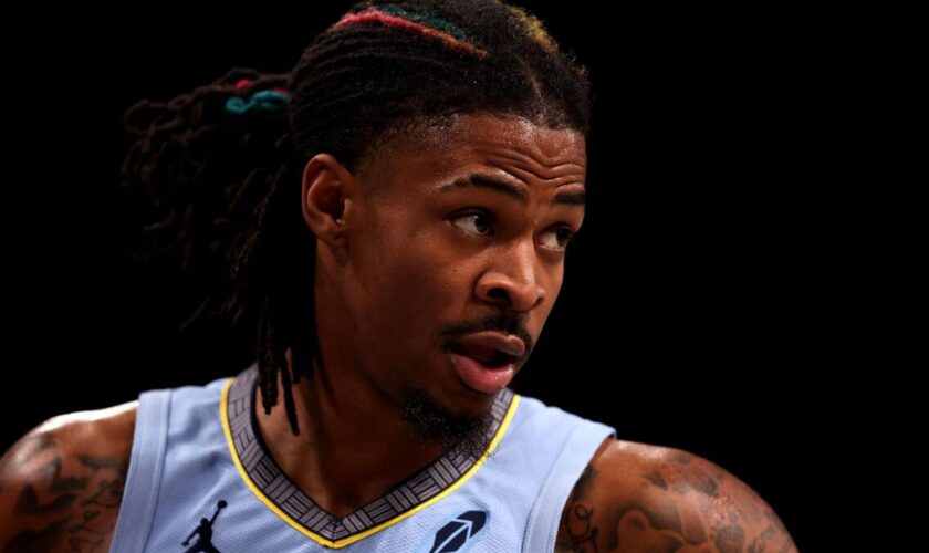 NBA : Ja Morant, la star des Grizzlies blessée à la hanche, indisponible pour une durée indéterminée