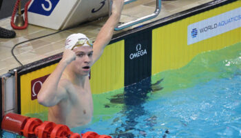 Natation : une nouvelle victoire pour Léon Marchand à Singapour, pas de record du monde