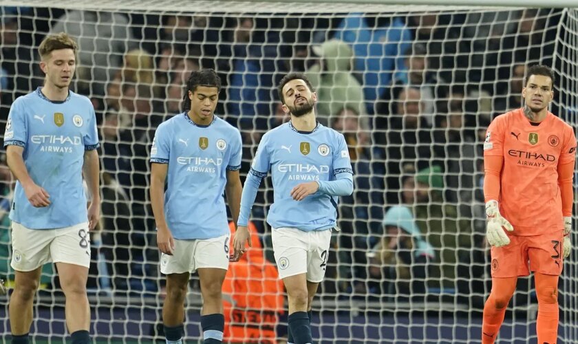 Otra debacle de Guardiola: del 3-0 al 3-3 tras 15 minutos de caos ante el Feyenoord